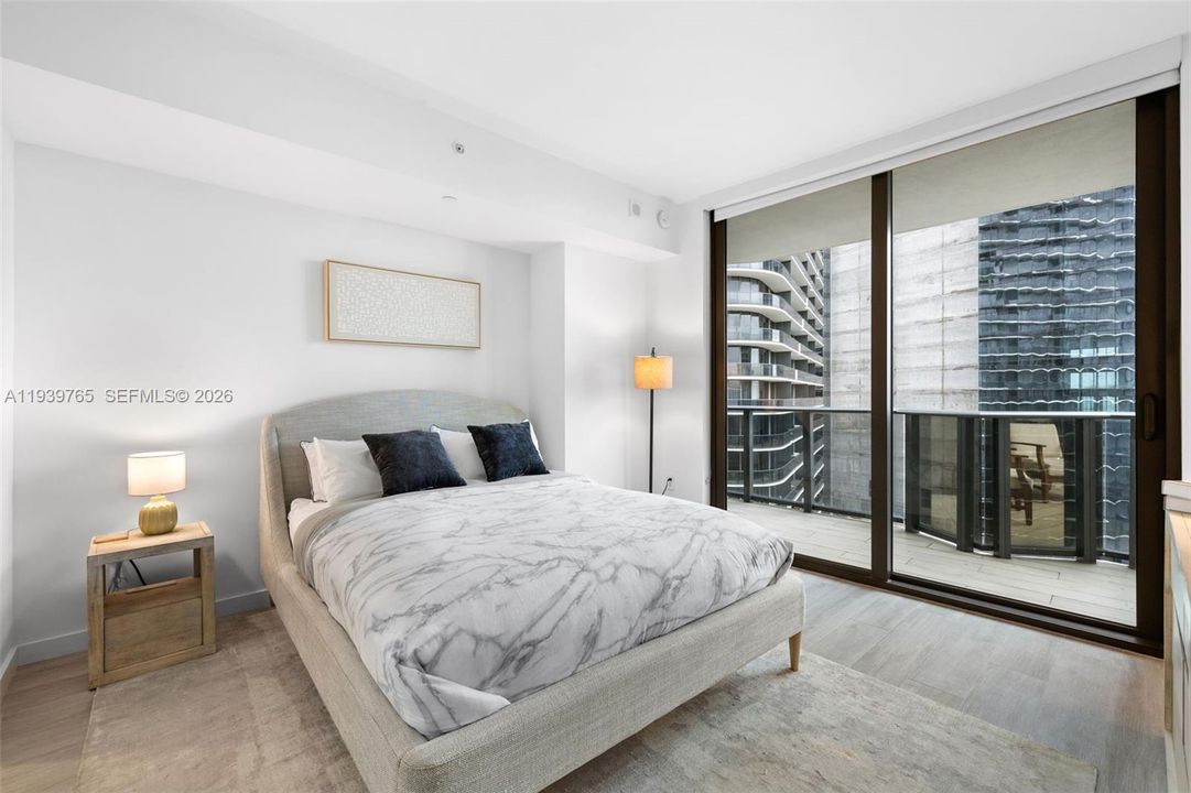 For Rent: $4,150 (1 beds, 2 baths, 792 Square Feet)