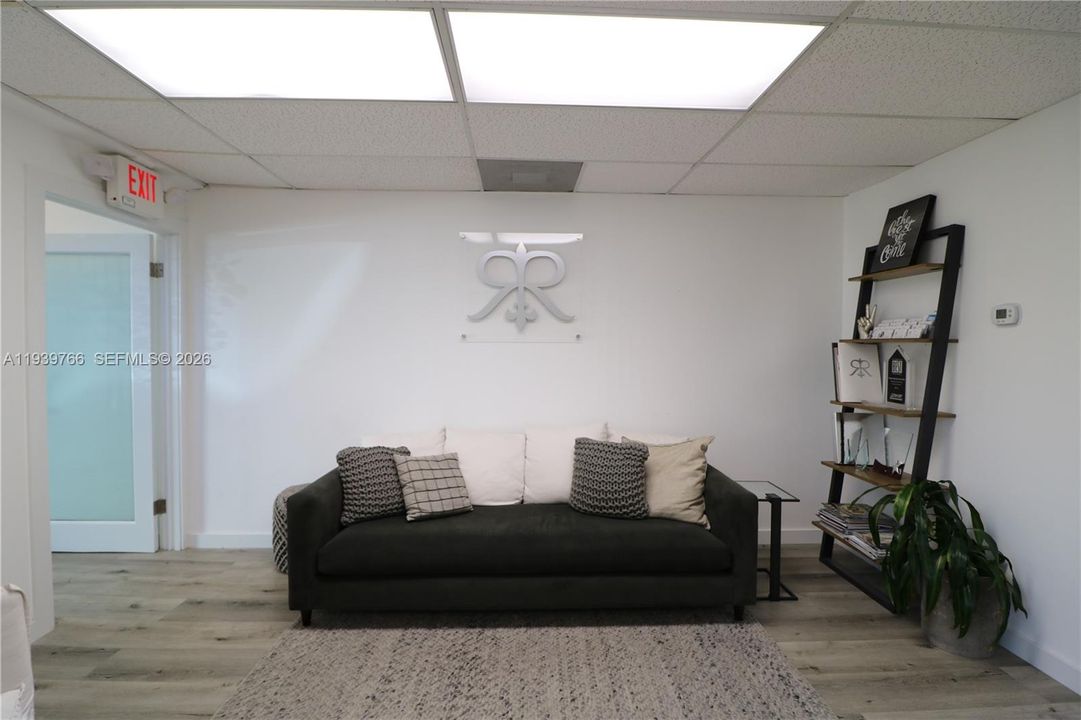 В аренду: $1,000 (0 спален, 0 ванн, 0 Квадратных фут)