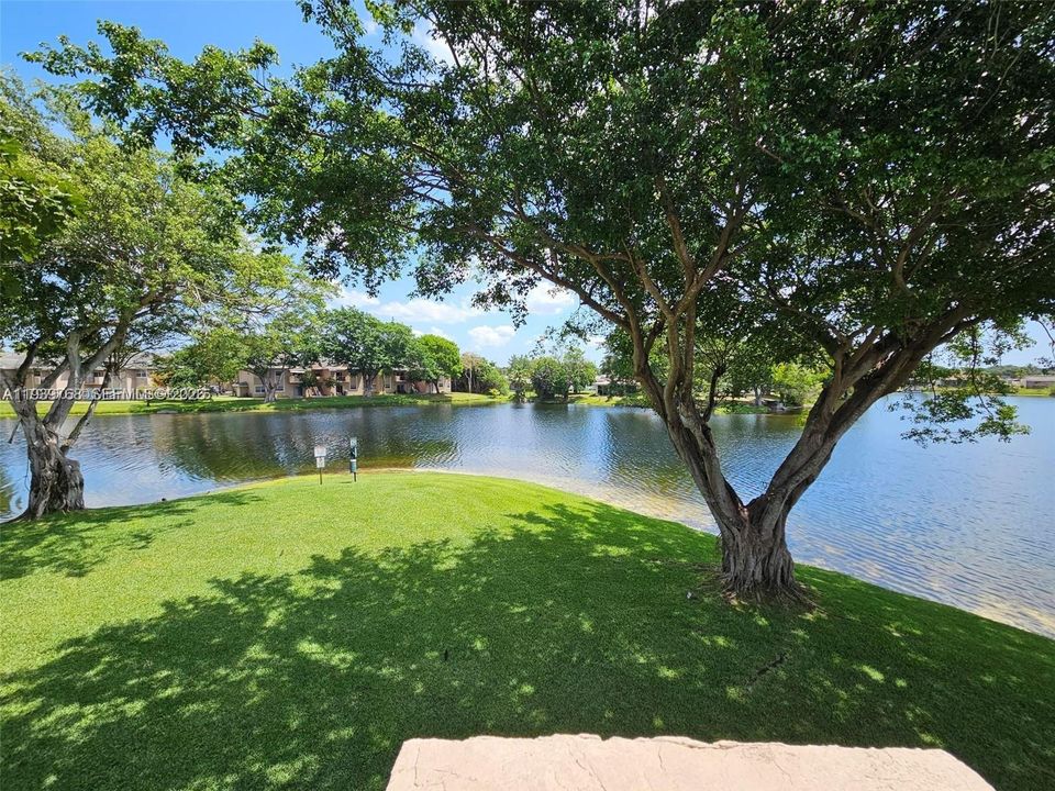 В аренду: $2,450 (3 спален, 2 ванн, 1093 Квадратных фут)