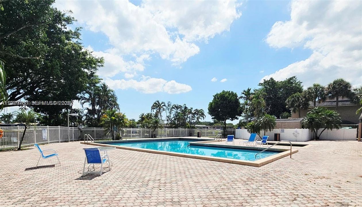 В аренду: $2,450 (3 спален, 2 ванн, 1093 Квадратных фут)