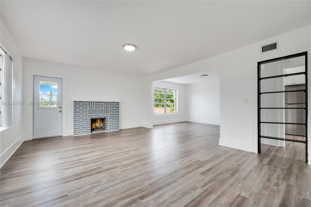 For Sale: $1,895,000 (0 beds, 0 baths, 3849 Square Feet)