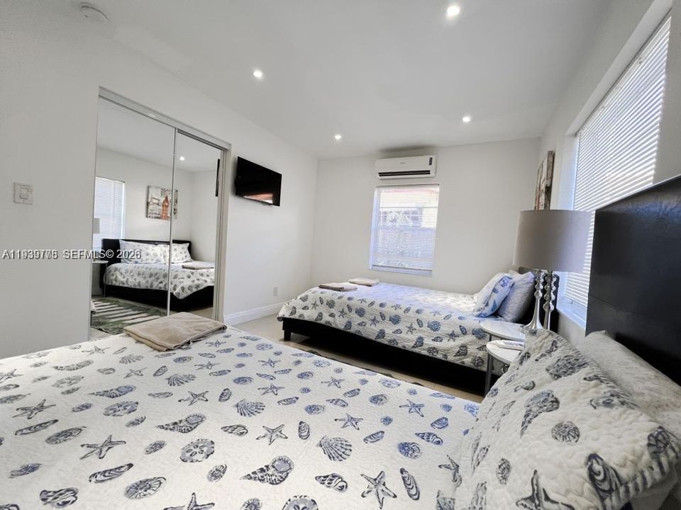 В аренду: $3,950 (4 спален, 2 ванн, 0 Квадратных фут)