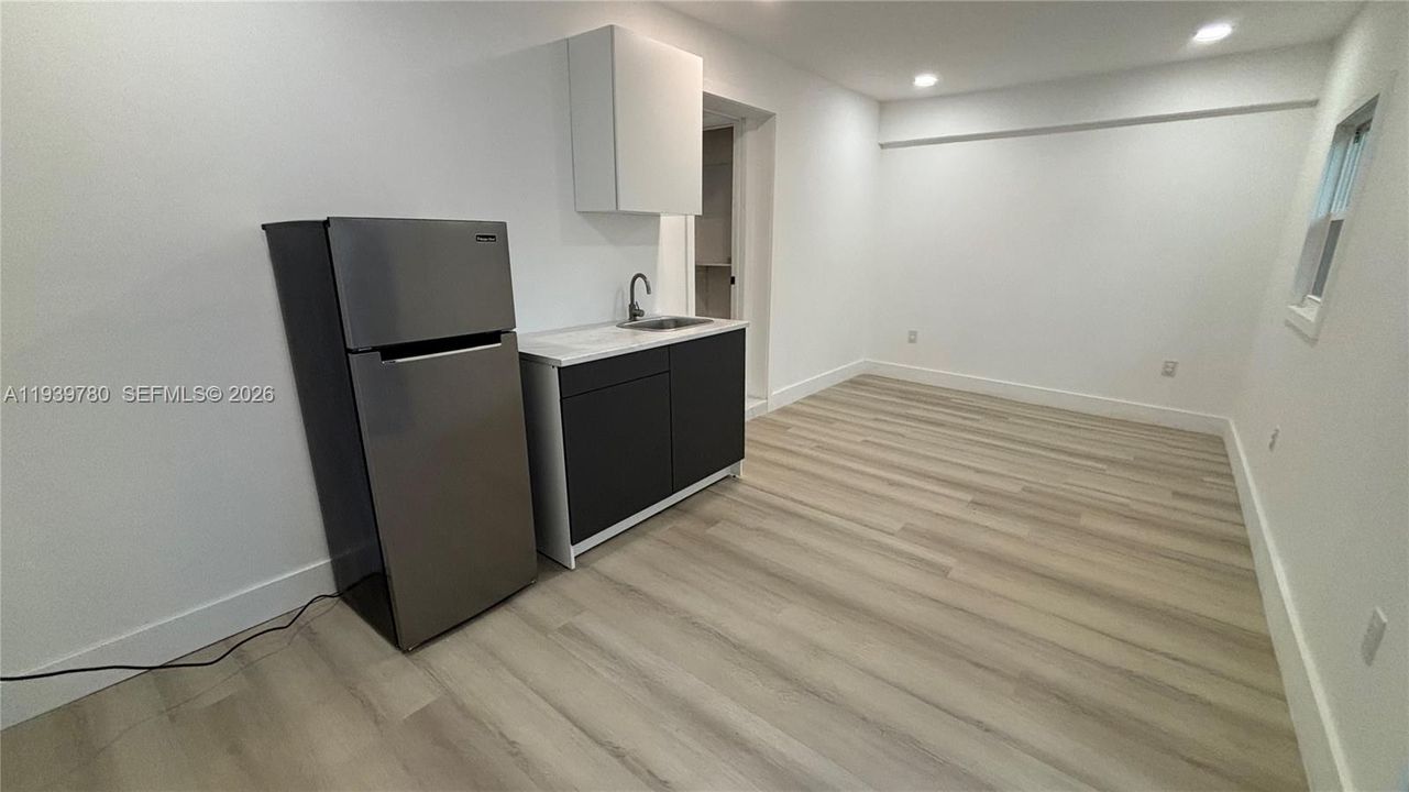 В аренду: $1,500 (1 спален, 1 ванн, 0 Квадратных фут)