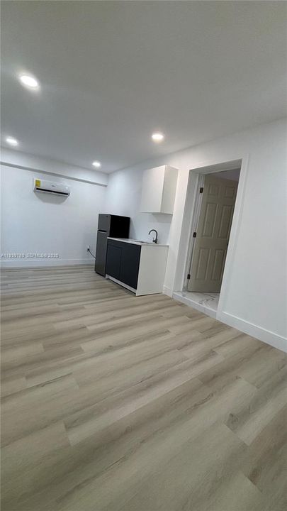 В аренду: $1,500 (1 спален, 1 ванн, 0 Квадратных фут)