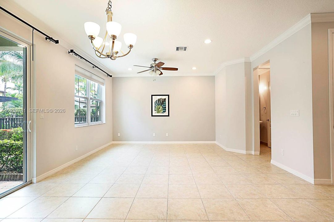 For Sale: $559,000 (3 beds, 2 baths, 1718 Square Feet)