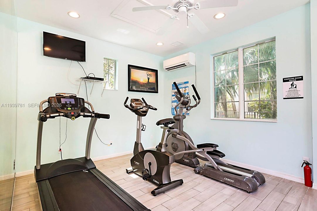 For Sale: $559,000 (3 beds, 2 baths, 1718 Square Feet)