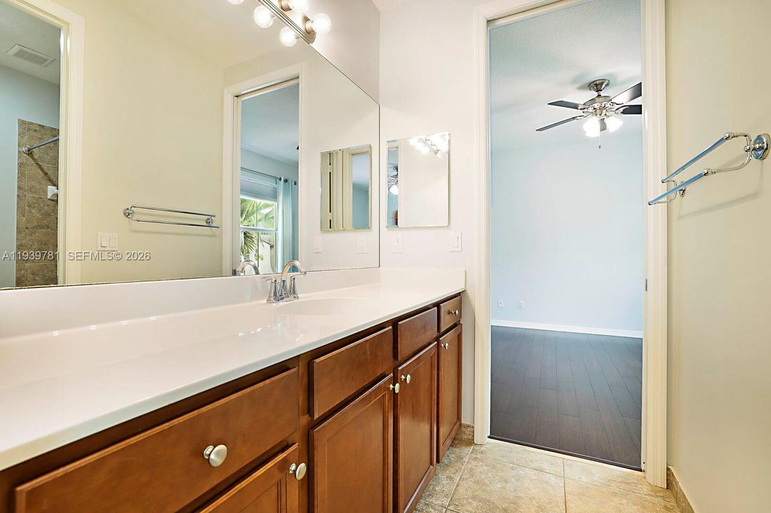 For Sale: $559,000 (3 beds, 2 baths, 1718 Square Feet)