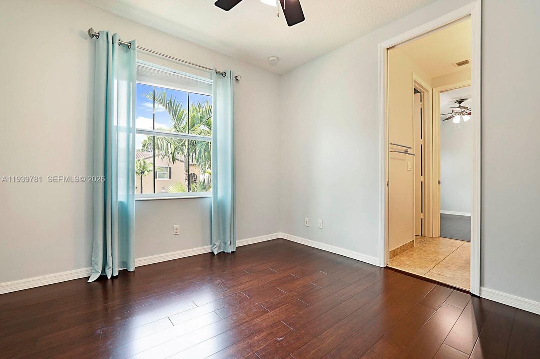 For Sale: $559,000 (3 beds, 2 baths, 1718 Square Feet)