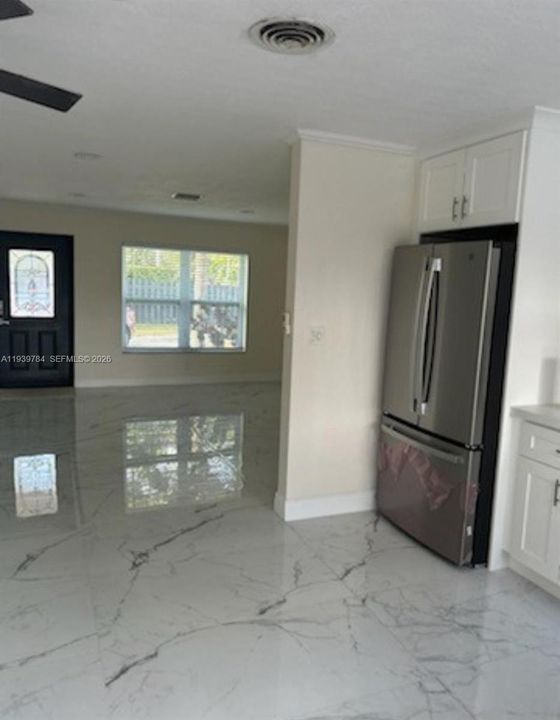 В аренду: $3,500 (3 спален, 2 ванн, 1266 Квадратных фут)