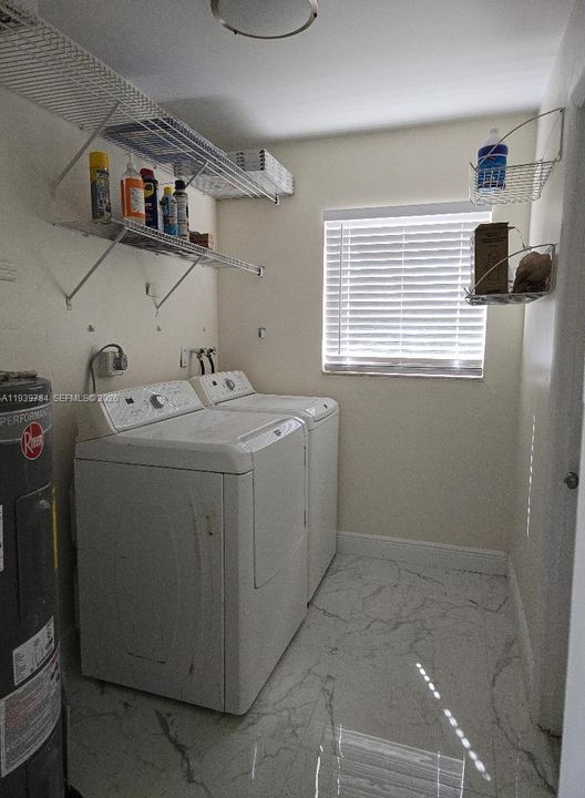 В аренду: $3,500 (3 спален, 2 ванн, 1266 Квадратных фут)