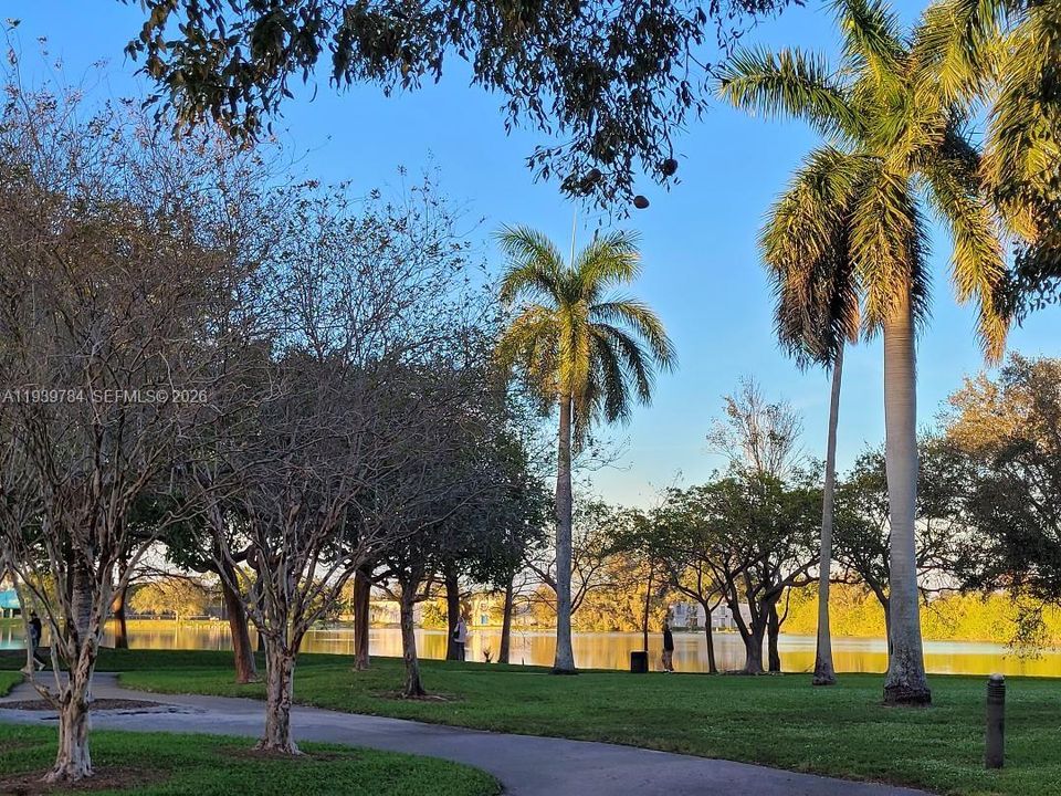 В аренду: $3,500 (3 спален, 2 ванн, 1266 Квадратных фут)