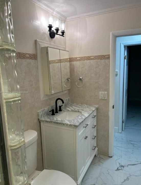 В аренду: $3,500 (3 спален, 2 ванн, 1266 Квадратных фут)