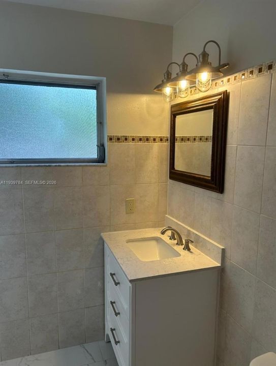 В аренду: $3,500 (3 спален, 2 ванн, 1266 Квадратных фут)