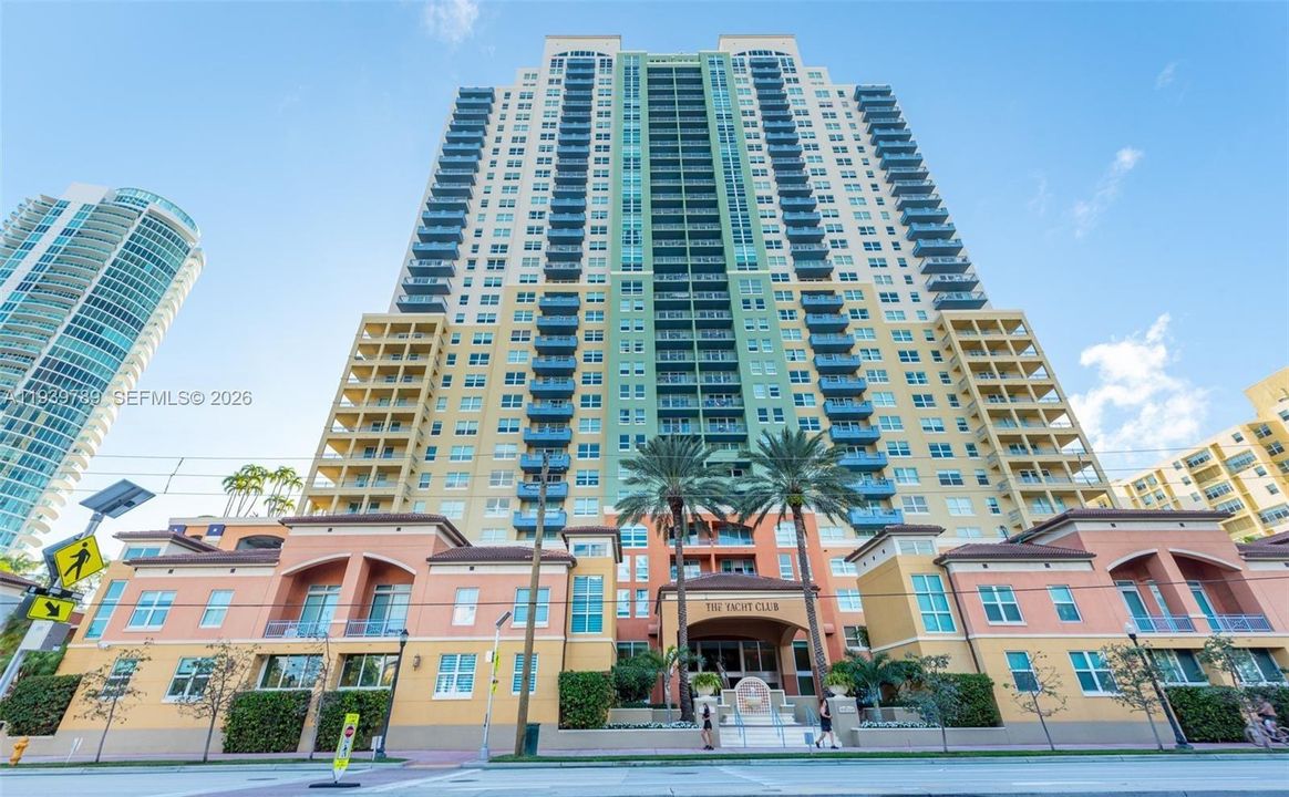 待售: $1,450,000 (2 贝兹, 2 浴室, 1130 平方英尺)