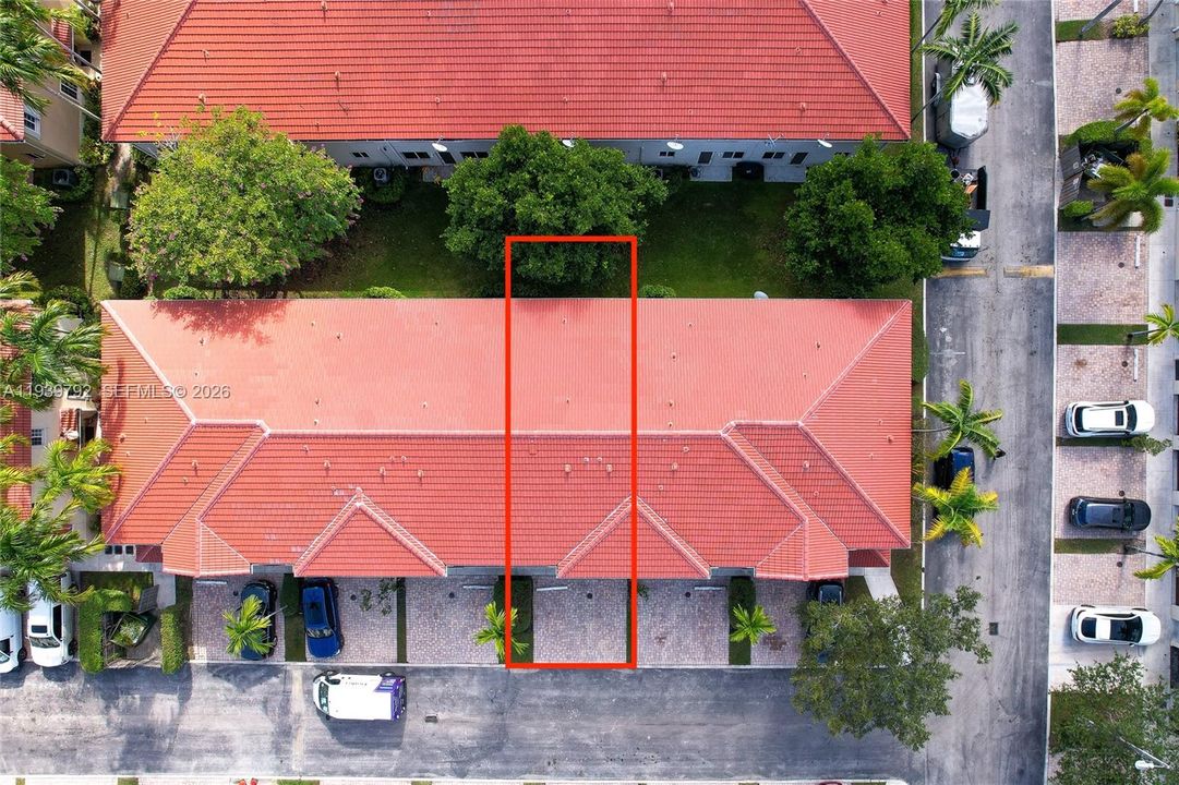 На продажу: $440,000 (4 спален, 2 ванн, 1716 Квадратных фут)