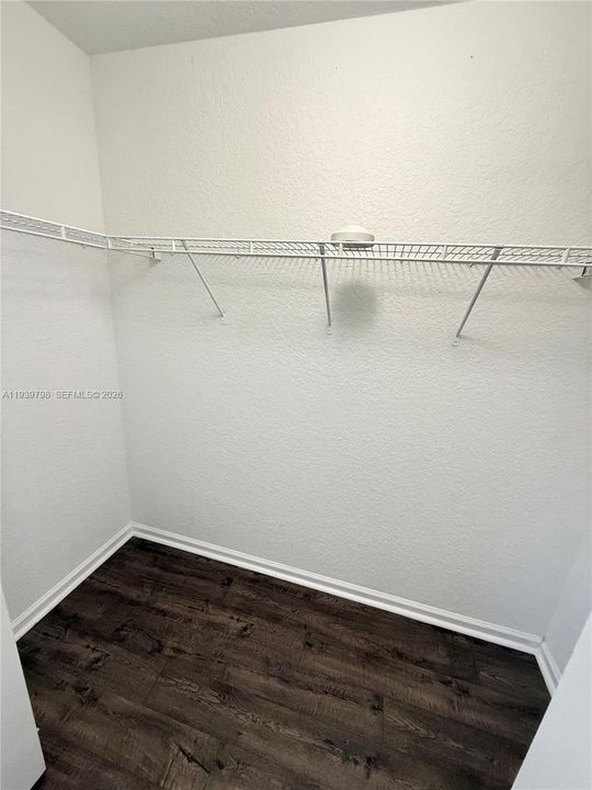 待售: $777,777 (4 贝兹, 2 浴室, 2491 平方英尺)