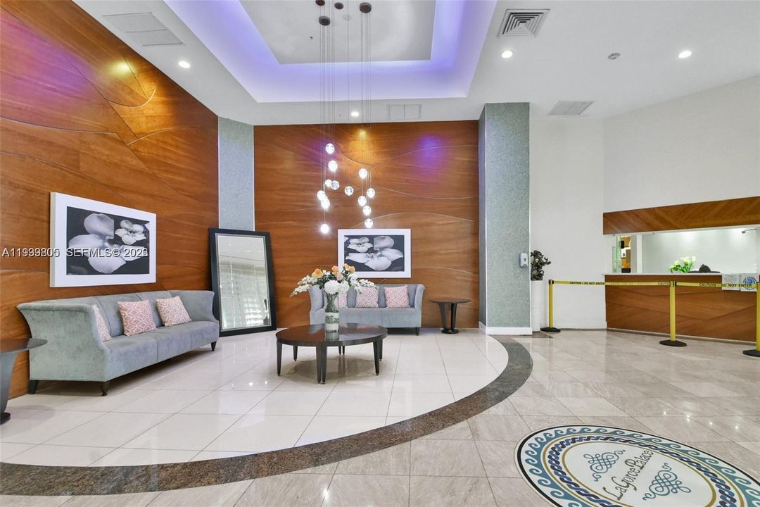 For Rent: $5,199 (2 beds, 2 baths, 1340 Square Feet)