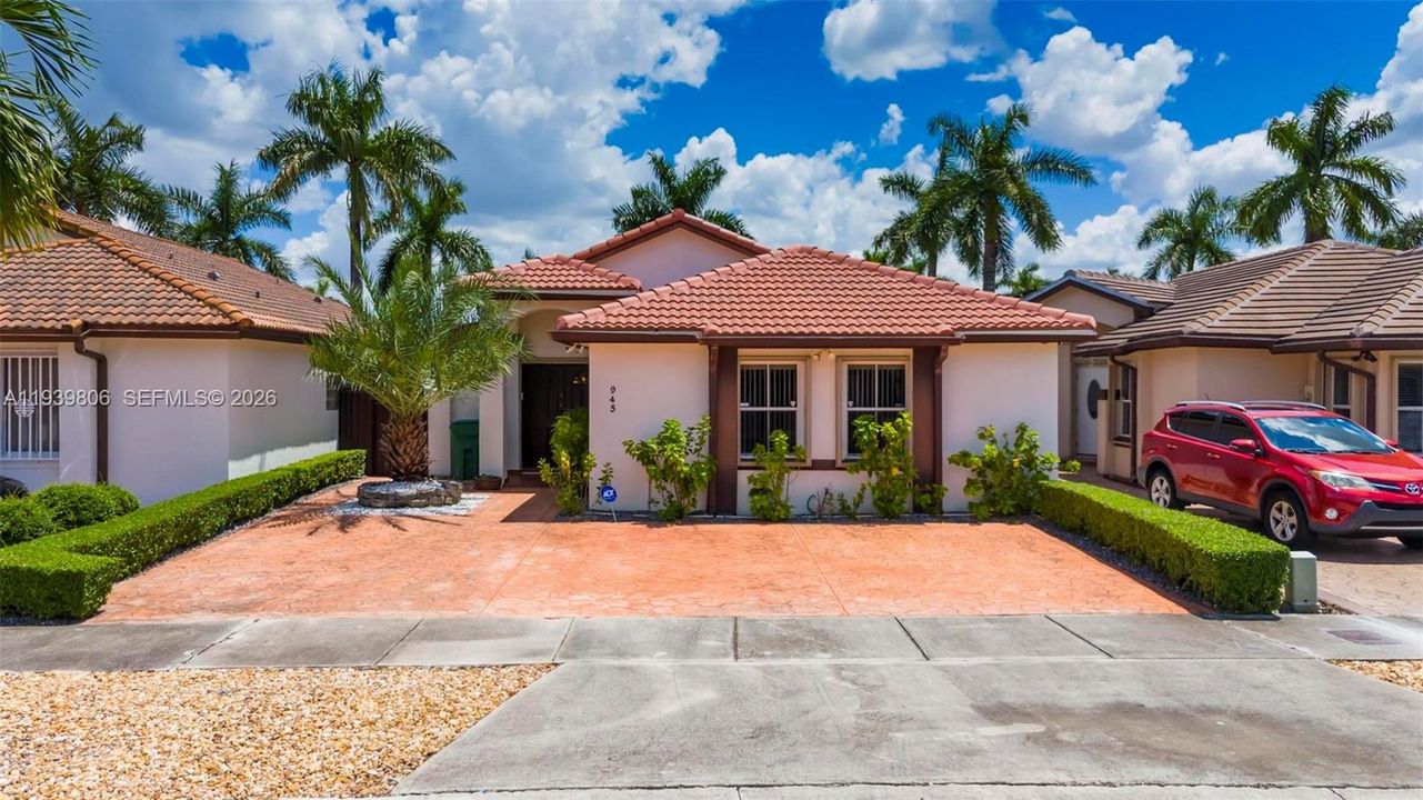 En Venta: $800,000 (3 camas, 2 baños, 1658 Pies cuadrados)