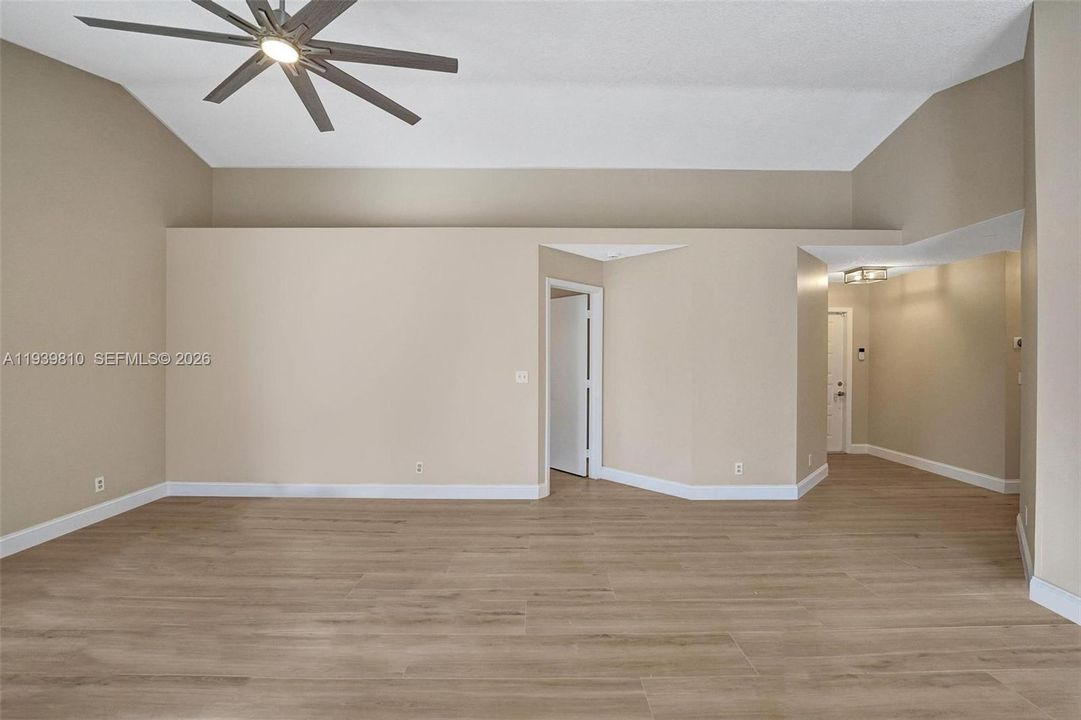 На продажу: $640,000 (2 спален, 2 ванн, 1236 Квадратных фут)