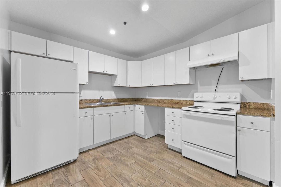 待售: $1,500,000 (0 贝兹, 0 浴室, 4760 平方英尺)