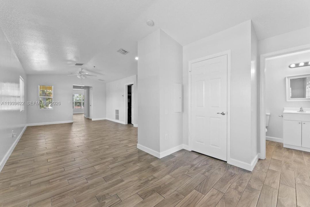 待售: $1,500,000 (0 贝兹, 0 浴室, 4760 平方英尺)