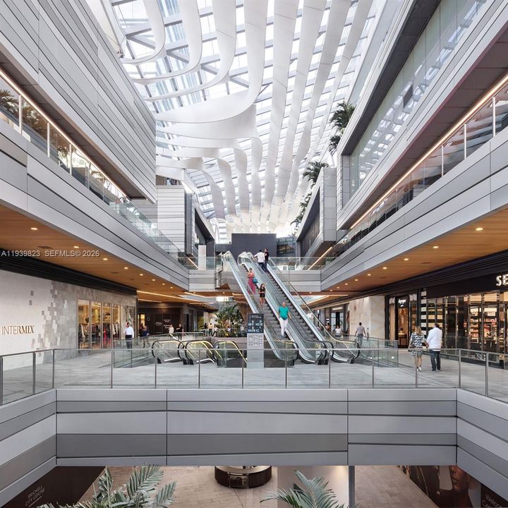 For Sale: $1,250,000 (2 beds, 1 baths, 1206 Square Feet)