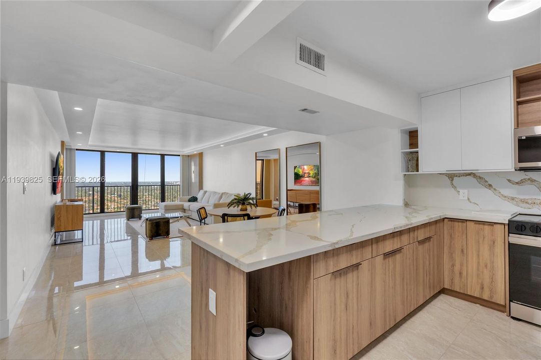 For Rent: $3,000 (1 beds, 1 baths, 980 Square Feet)