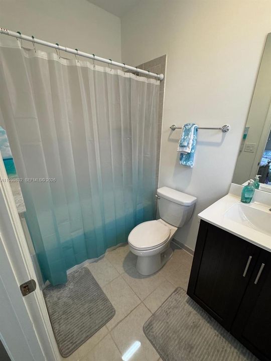 For Sale: $475,000 (3 beds, 3 baths, 1256 Square Feet)