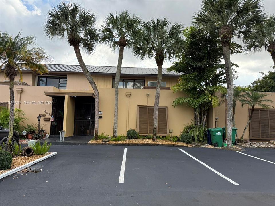 В аренду: $3,500 (3 спален, 2 ванн, 2190 Квадратных фут)