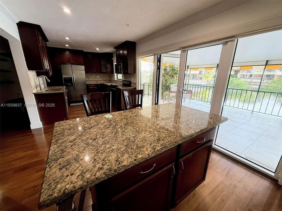 В аренду: $3,500 (3 спален, 2 ванн, 2190 Квадратных фут)