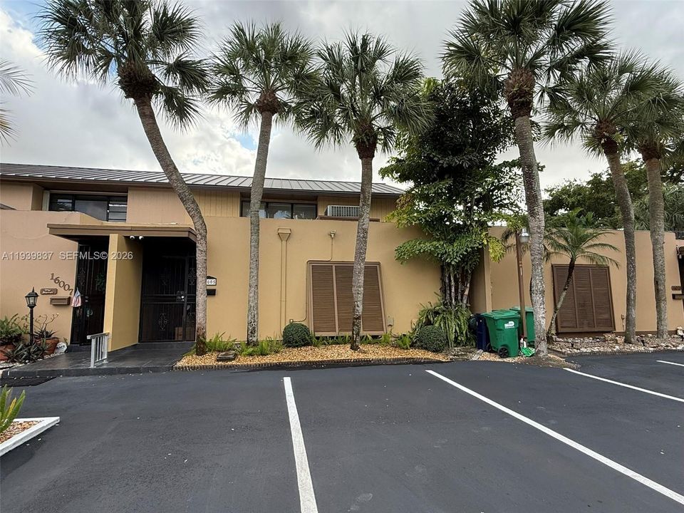 В аренду: $3,500 (3 спален, 2 ванн, 2190 Квадратных фут)