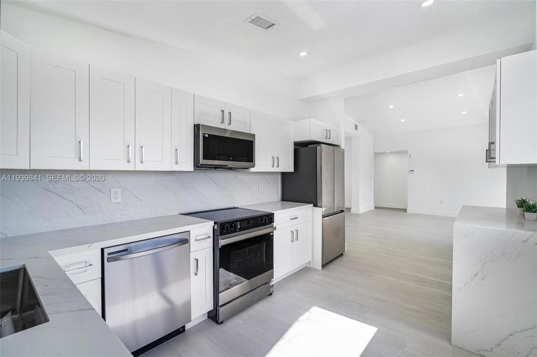 待售: $659,000 (3 贝兹, 2 浴室, 1576 平方英尺)