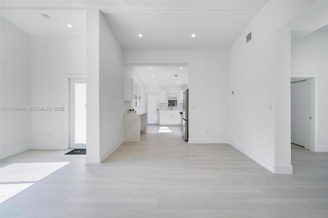 待售: $659,000 (3 贝兹, 2 浴室, 1576 平方英尺)