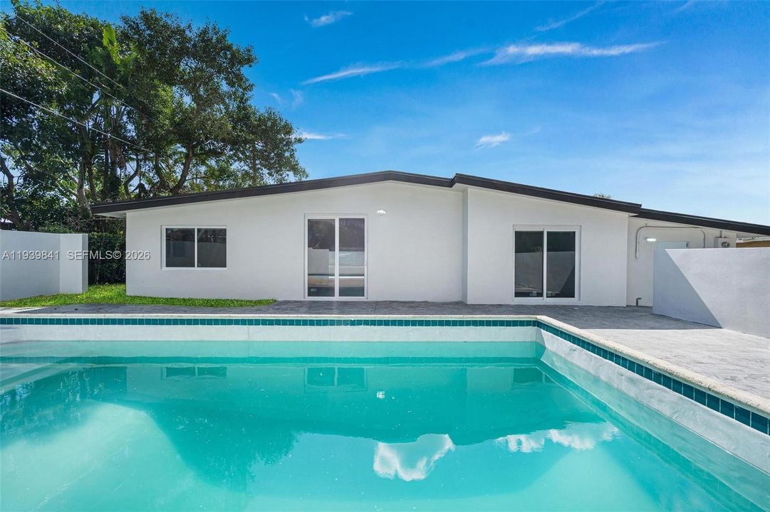 待售: $659,000 (3 贝兹, 2 浴室, 1576 平方英尺)