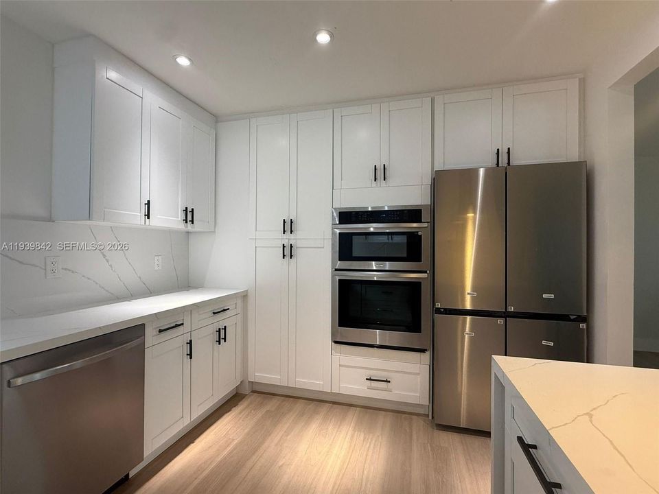 Activo con contrato: $1,250,000 (3 camas, 2 baños, 1581 Pies cuadrados)