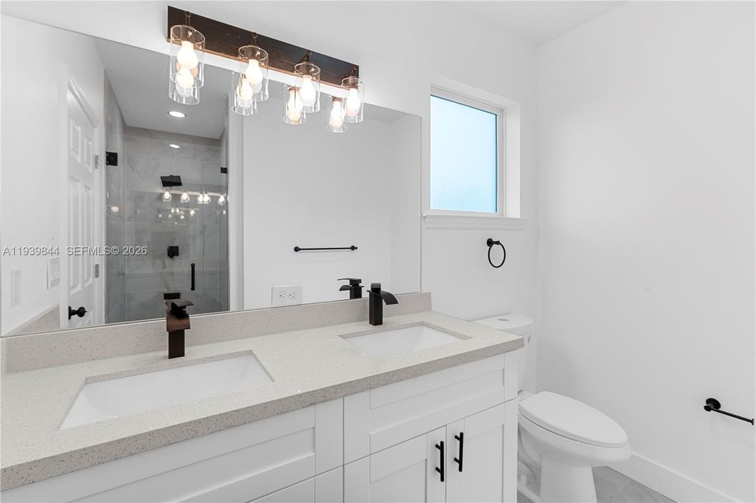 На продажу: $349,000 (3 спален, 2 ванн, 0 Квадратных фут)