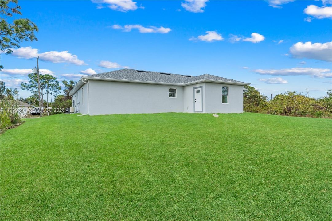 На продажу: $349,000 (3 спален, 2 ванн, 0 Квадратных фут)