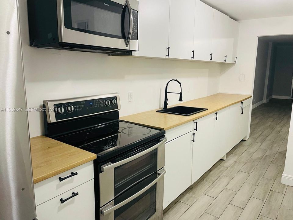 En Venta: $154,999 (1 camas, 1 baños, 865 Pies cuadrados)