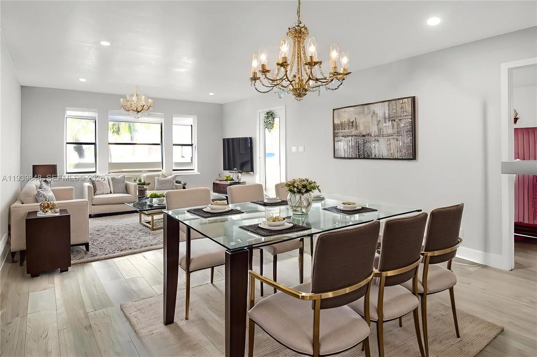 На продажу: $315,000 (2 спален, 2 ванн, 1053 Квадратных фут)