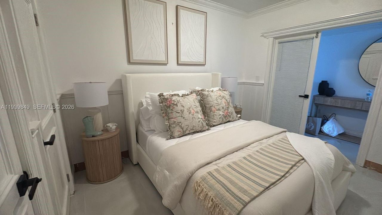 出租: $7,000 (2 贝兹, 2 浴室, 1337 平方英尺)