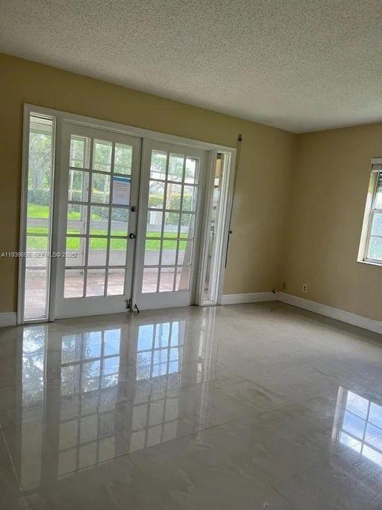 В аренду: $2,500 (2 спален, 2 ванн, 1240 Квадратных фут)