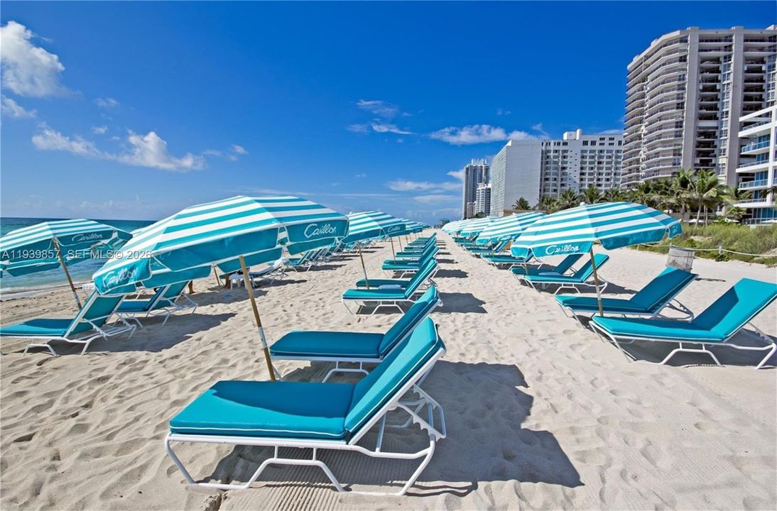 For Sale: $2,299,000 (2 beds, 2 baths, 1290 Square Feet)