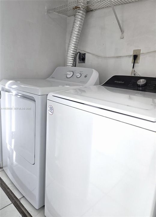 For Rent: $2,800 (3 beds, 2 baths, 1288 Square Feet)