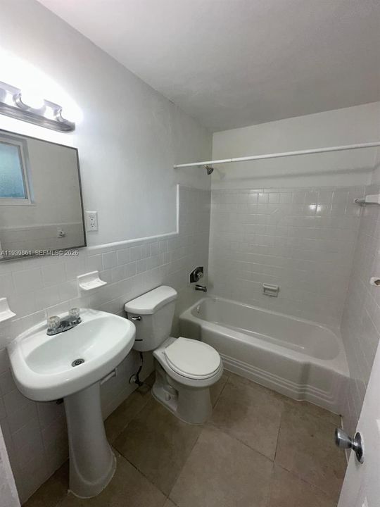 For Rent: $1,350 (1 beds, 1 baths, 500 Square Feet)