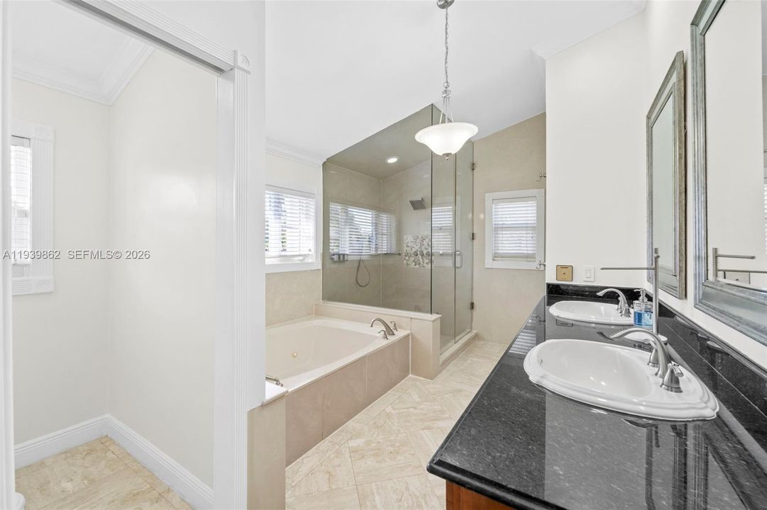 For Rent: $7,800 (3 beds, 2 baths, 2288 Square Feet)