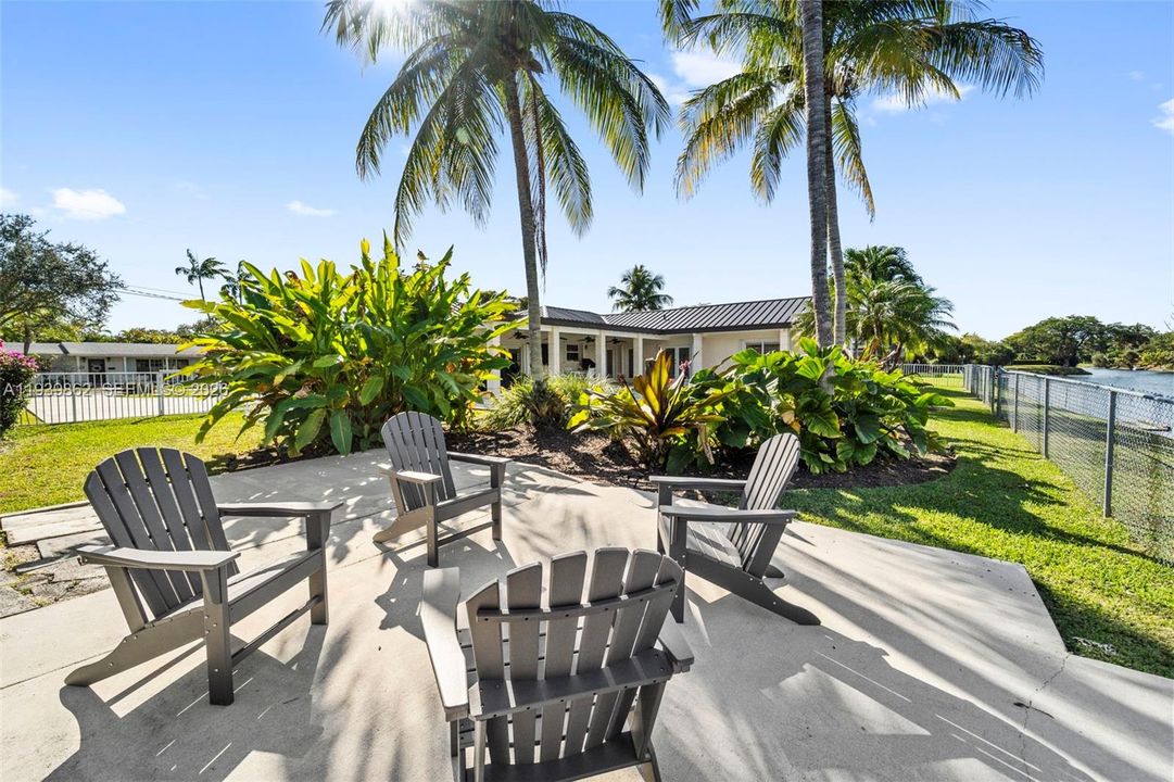 For Rent: $7,800 (3 beds, 2 baths, 2288 Square Feet)