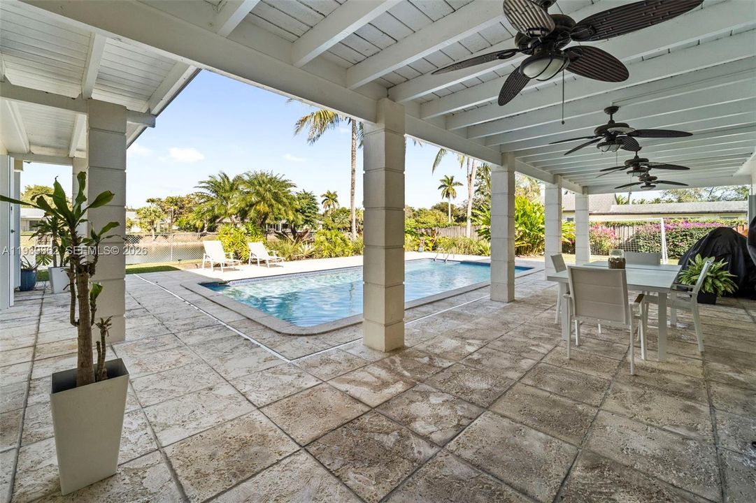 For Rent: $7,800 (3 beds, 2 baths, 2288 Square Feet)