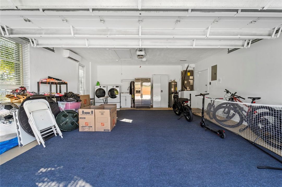 For Rent: $7,800 (3 beds, 2 baths, 2288 Square Feet)