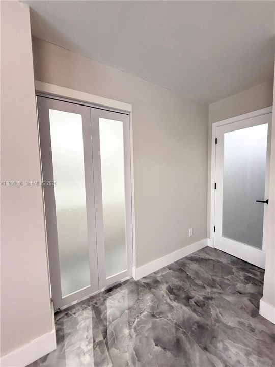 На продажу: $235,000 (2 спален, 2 ванн, 1270 Квадратных фут)