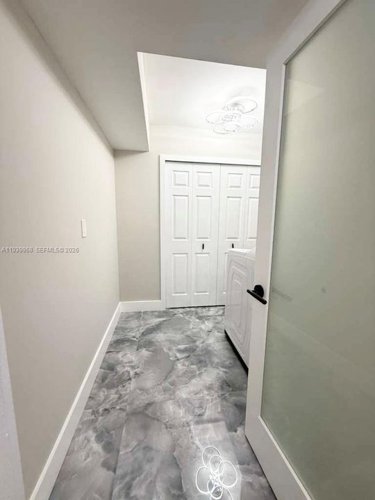 На продажу: $235,000 (2 спален, 2 ванн, 1270 Квадратных фут)